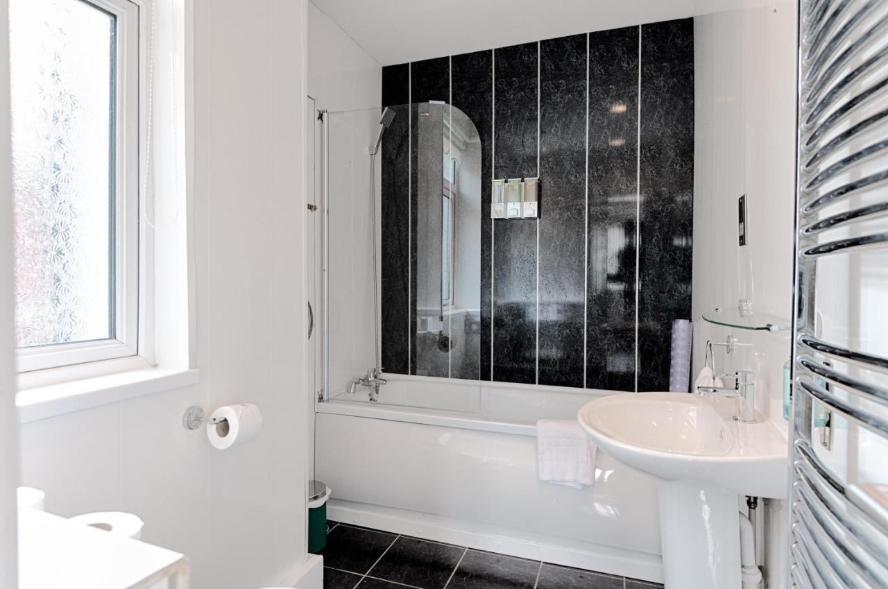 Make This Your Base! Tv In Every Bedroom! Merthyr Tydfil Eksteriør bilde