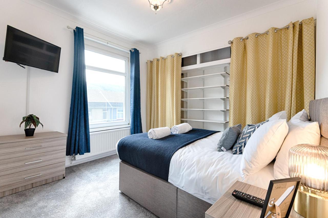 Make This Your Base! Tv In Every Bedroom! Merthyr Tydfil Eksteriør bilde
